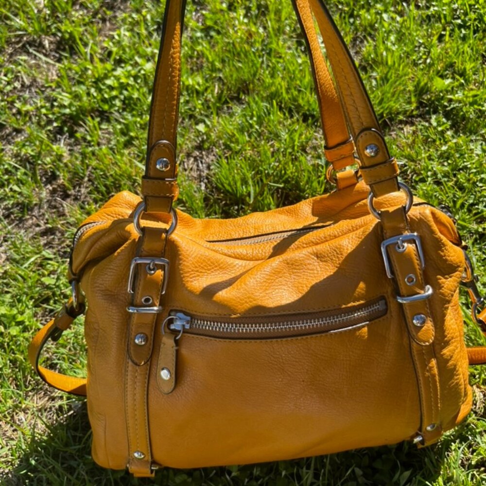 Coach Legacy Leather Shoulder Bag – Amber/Honey, Magenta Lining - Picture 3 of 6